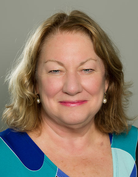 Carolyn-M